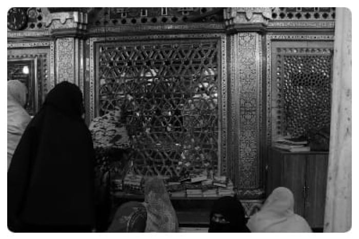Image clicked at Nizamuddin Dargarh, New Delhi